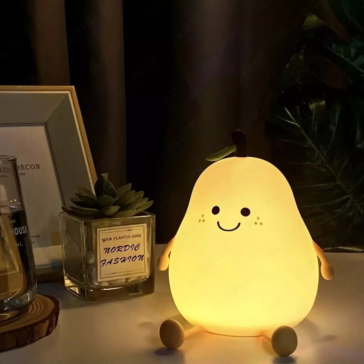 Cute Pear Lamp